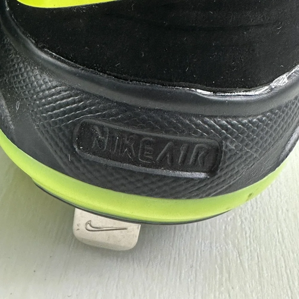 New Nike AIR TROUT 2 PRO Shoes Men 7 Black Volt BASEBALL Metal CLEATS 807133-017